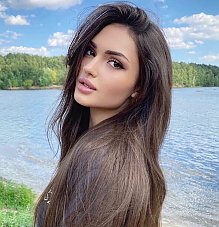 Anastasia Saratov 909121